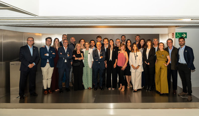  arquitectura y empresa INGENNUS la casa de la luz simon