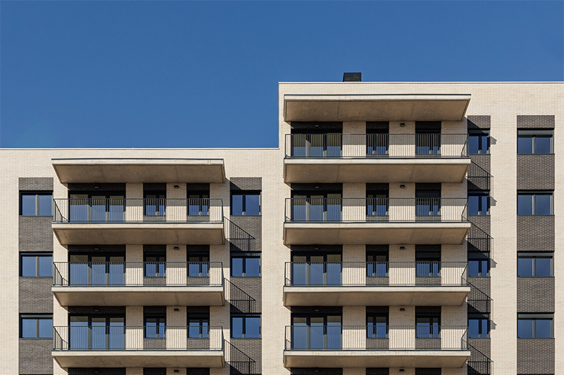 arquitectura y empresa BINARQ ARQUITECTOS 70 VIVIENDAS PROTEGIDAS VILADECANS