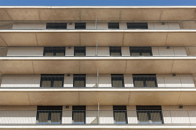 arquitectura y empresa BINARQ ARQUITECTOS 70 VIVIENDAS PROTEGIDAS VILADECANS