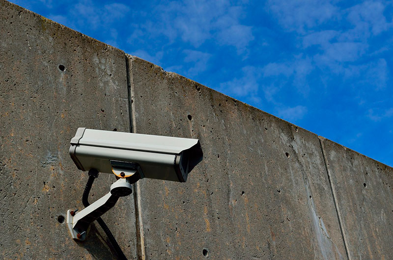 arquitectura y empresa CAMARAS DE SEGURIDAD WIFI O CABLEADAS