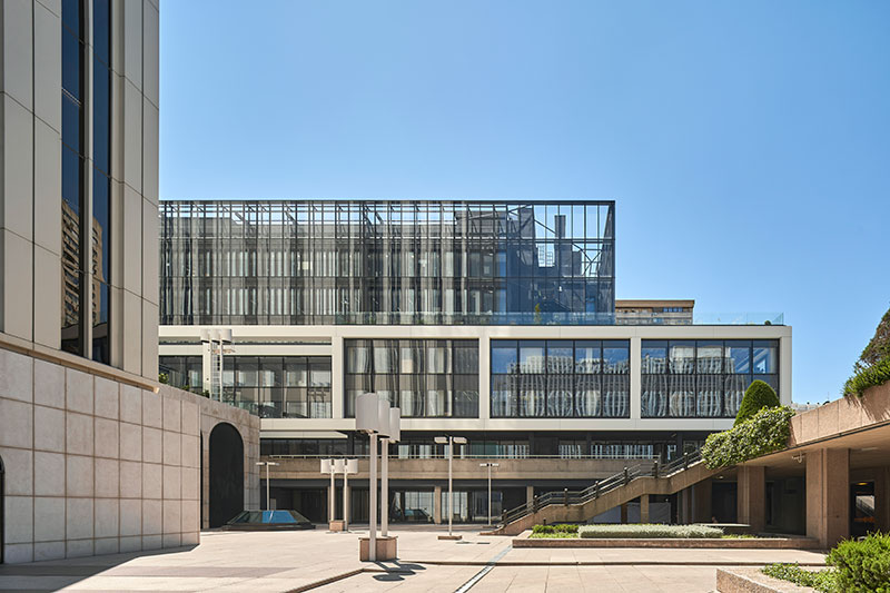 arquitectura fenwick irirbarren architects merlin properties oficinas ruiz picasso 11