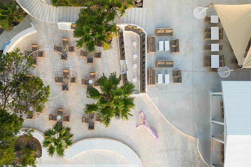 arquitectura minimal studio numa beach club restaurante mallorca mar playa