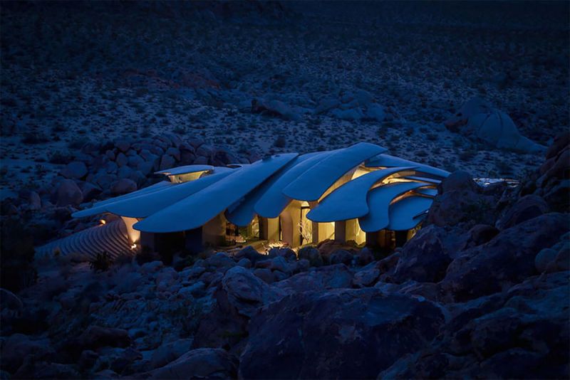 arquitectura high desert house Kendrick Bangs Kellogg fotografía de lance gerber nocturna general