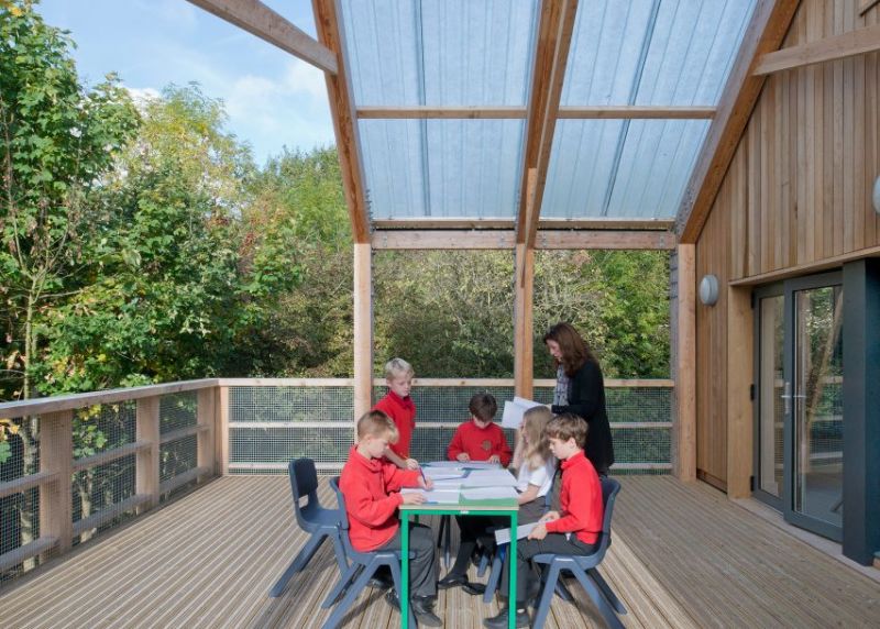arquitectura_mellor primary school_terraza