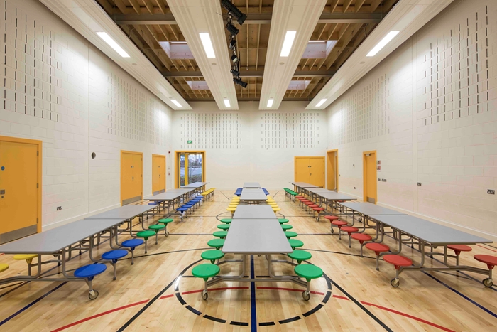 arquitectura_St Bronaghs Primary School_gimnasio