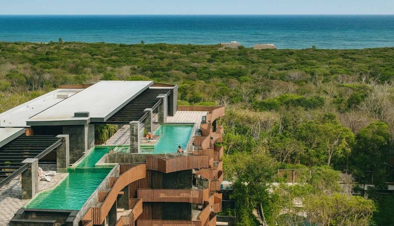 Amira District - imagen del edificio en su contexto