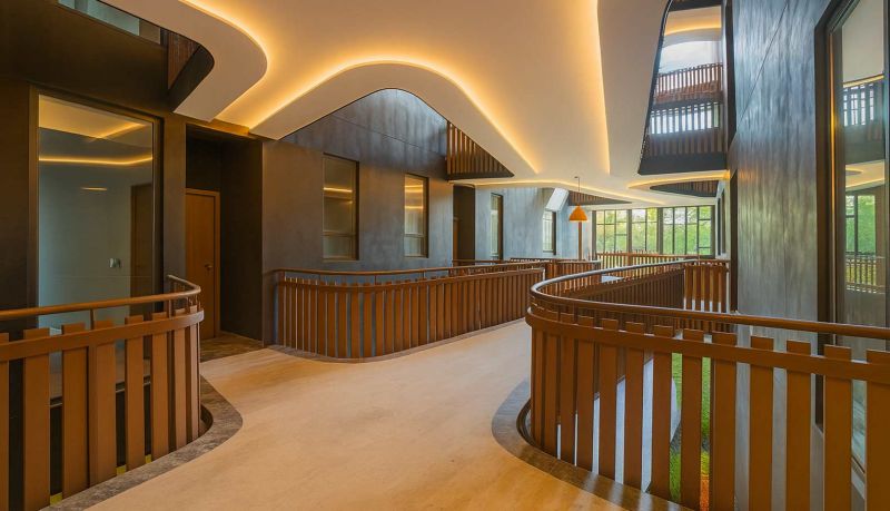 Amira District- Imagen del interior del edficio