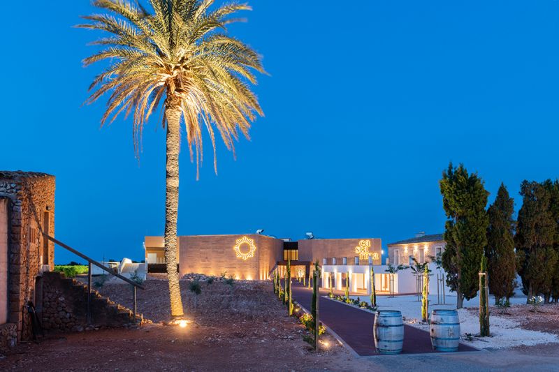 arquitectura_y_empresa_bodega_acceso