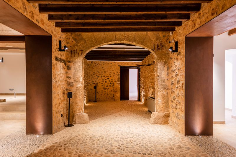 arquitectura_y_empresa_bodega_antigua