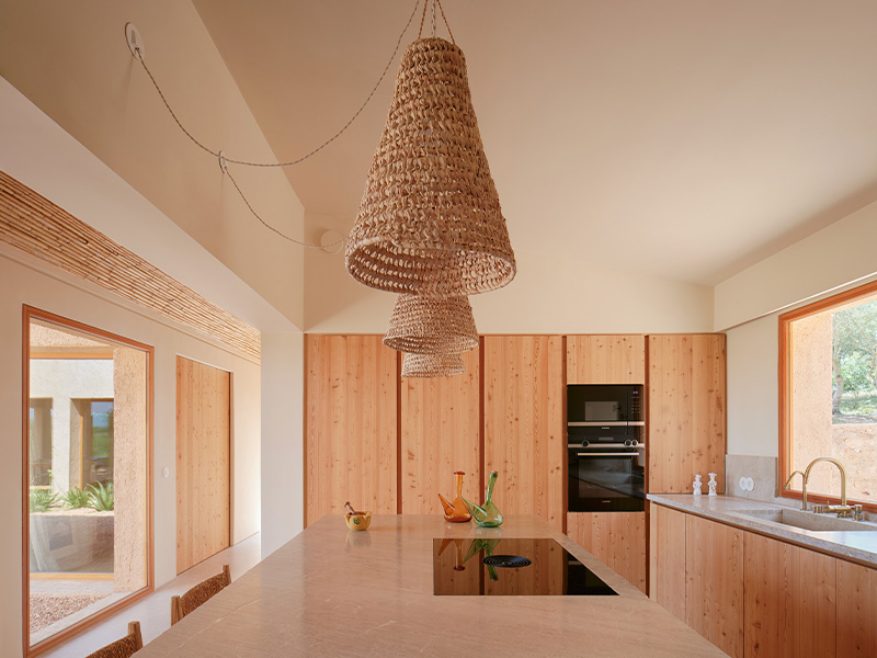 Arquitectura y Empresa, arquitectura, OAM – Oficina d’Arquitectura a Mallorca, arquitectura residencial, vivienda unifamiliar, casa, Mallorca, España, Jose Hevia, Manacor, paisaje, naturaleza, aislamiento térmico natural, mediterráneo, materiales naturales, materiales de construcción de proximidad, eficiencia energética, ventilación natural, baja huella ecológica, arquitectura y materiales, materiales ecológicos, construcción eficiente, sostenibilidad, sostenible, vivienda ecológica, arquitectura sostenible, materiales sostenibles