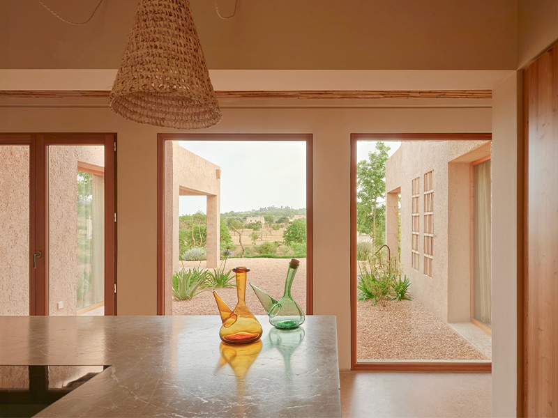 Arquitectura y Empresa, arquitectura, OAM – Oficina d’Arquitectura a Mallorca, arquitectura residencial, vivienda unifamiliar, casa, Mallorca, España, Jose Hevia, Manacor, paisaje, naturaleza, aislamiento térmico natural, mediterráneo, materiales naturales, materiales de construcción de proximidad, eficiencia energética, ventilación natural, baja huella ecológica, arquitectura y materiales, materiales ecológicos, construcción eficiente, sostenibilidad, sostenible, vivienda ecológica, arquitectura sostenible, materiales sostenibles