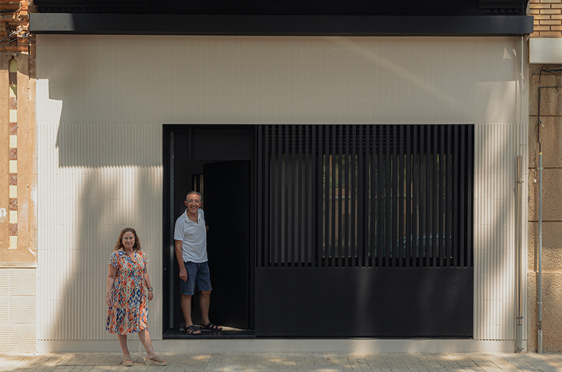 Arquitectura y Empresa, arquitectura, construcción, interiorismo, diseño de interiores, Valencia, Chiralt Arquitectos, Alberto Chiralt, vivienda, unifamiliar, arquitectura residencial, proyecto de reforma, reforma integral, Moncada, Valencia, España, espacio diáfano, proyectos de arquitectura, patio interior, casa patio