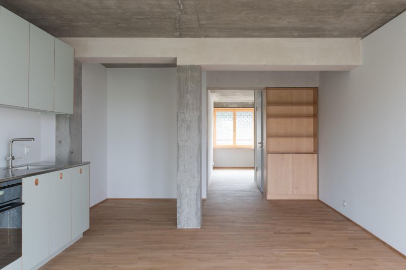 Interior de los apartamentos con la estructura existente