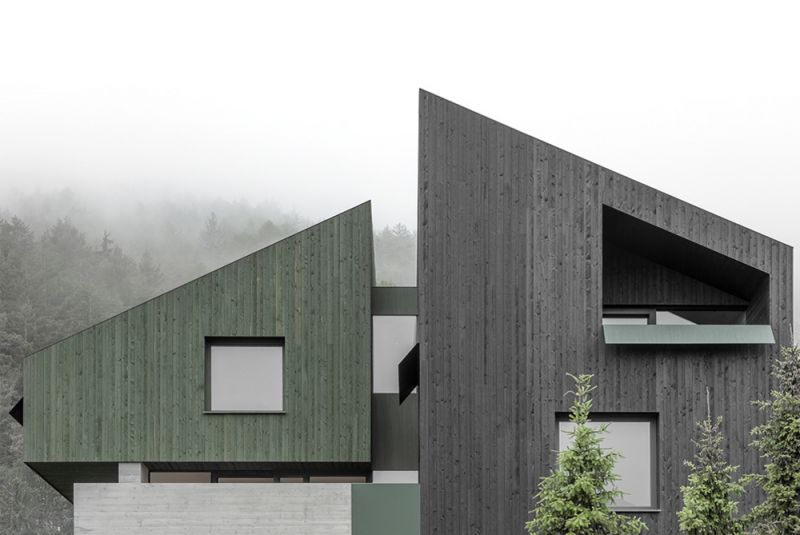 Imagen del exterior de la Casa EM obra del estudio de arquitectura italiano Bergmeisterwolf 