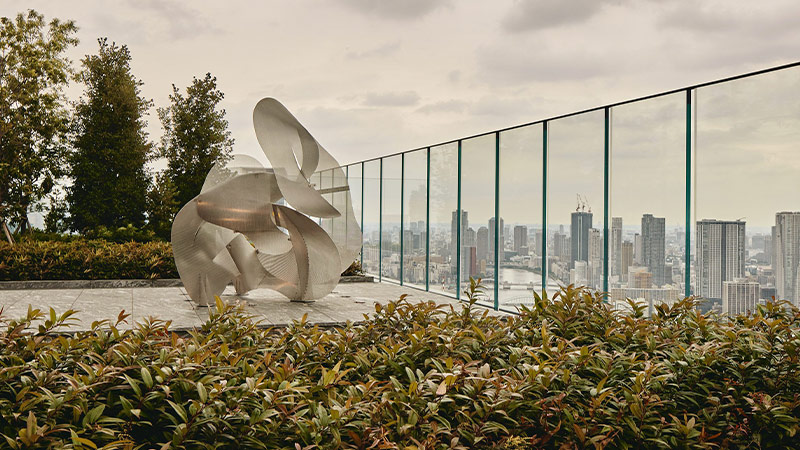 Arquitectura y Empresa, arquitectura, Japón, Japan, Tokio, hotel, hotel de lujo, hostelería, restaurante, materiales naturales, diseño de interiores, interiorismo, diseño interior, BAR Studio, Fairmont Tokyo, Peter Bennetts, arquitectura tradicional japonesa, contraste arquitectónico, arquitectura contemporánea, arquitectura en altura, Shibaura, Blue Front Shibaura South, jardín en altura, vegetación integrada, Peter Bennetts