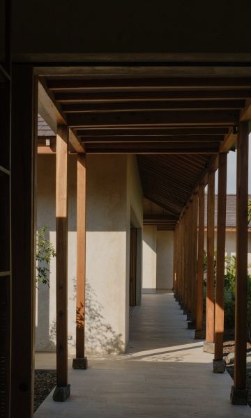 Galería hacia zonas comunes de la Casa Mesaguamo