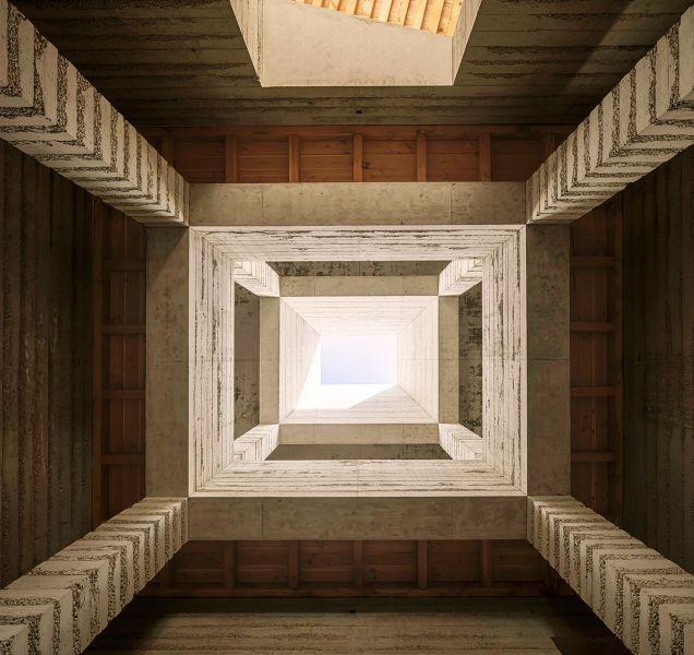 Vista del patio interior hacia arriba