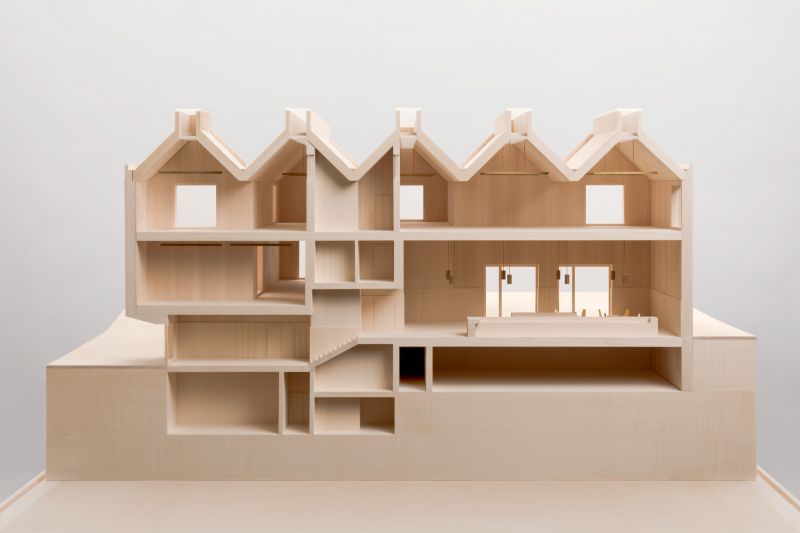 Maqueta seccionada longitudinalmente