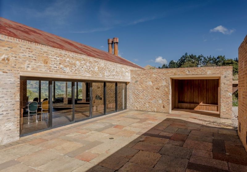 Patio de las zonas comunes de la Casa Amangiri