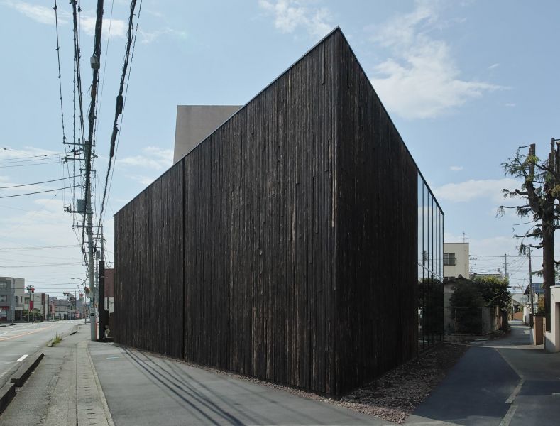 arquitectura_y_empresa_Sachi House_fachada 