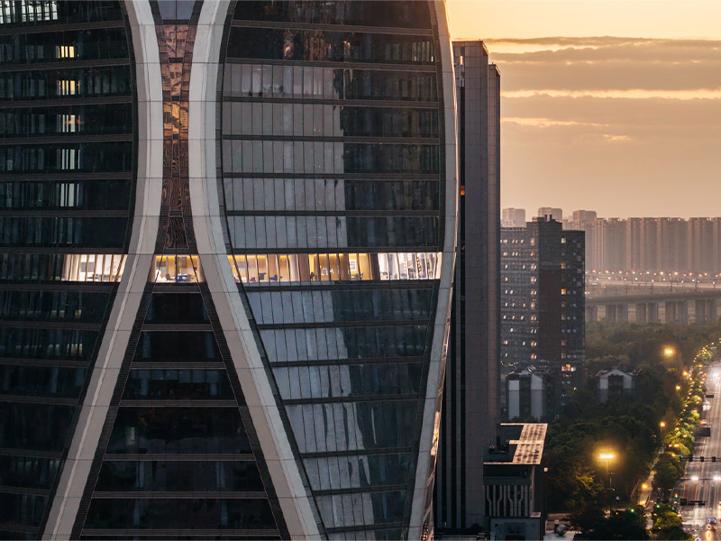 Arquitectura y Empresa, arquitectura, interiorismo, diseño de interiores, espacios de trabajo, diseño de oficinas, oficina, China, SAY Architects, Wen Studio, madera, particiones de vidrio, espacio flexible, equilibrio, luz natural, arquitectura flexible, flexibilidad, espacio multifuncional, oficina flexible