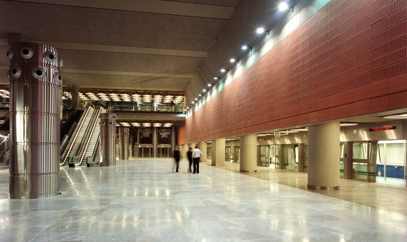 Estación de terminal satélite