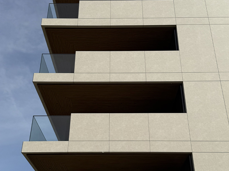 Arquitectura y Empresa, arquitectura, Trespa, Portugal, NA12 Matt, fachada, materiales de construcción, acabados, revestimiento exterior, materiales sostenibles, Trespa® Meteon®, arquitectura sostenible, placas de gran formato, revestimiento fachadas, panel revestimiento, arquitectura y materiales