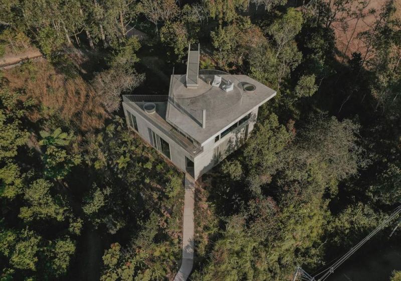 Vista general en perspectiva de la Casa de Concreto