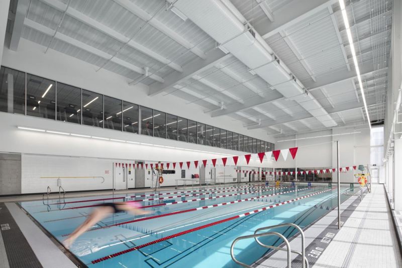 arquitectura Cannon Design Centro YMCA fotografia piscina