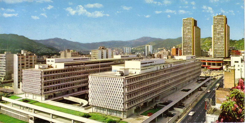 Torres Gemelas de Caracas: Las Torres de El Silencio | Arquitectura