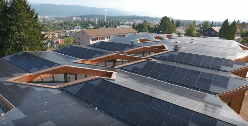 arquitectura sostenible_escuela Suiza_Skop_tragaluces