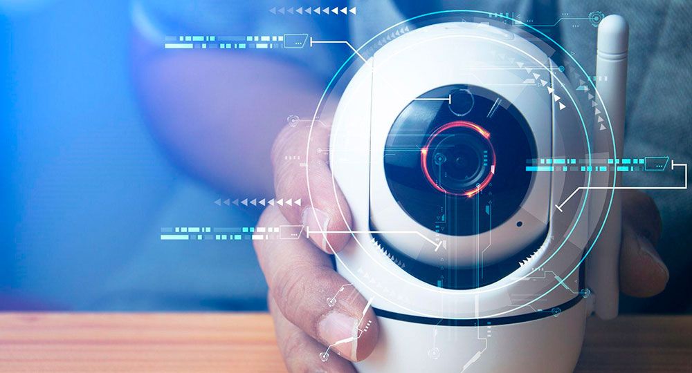 Cámaras de seguridad Wi-Fi VS Cableadas: la elección estratégica para la arquitectura contemporánea