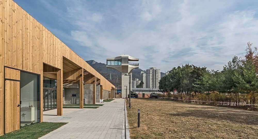 CoRe architects: nuevos usos para la arquitectura militar coreana