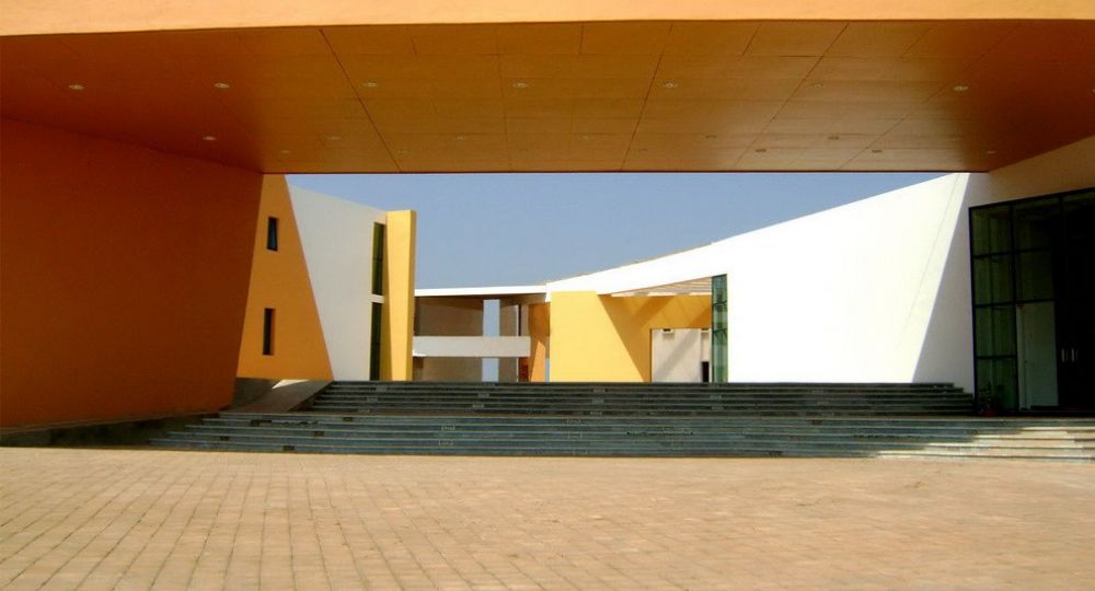 Goa Institute Of Management, India. Somaya & Kalappa Arquitectura. 
