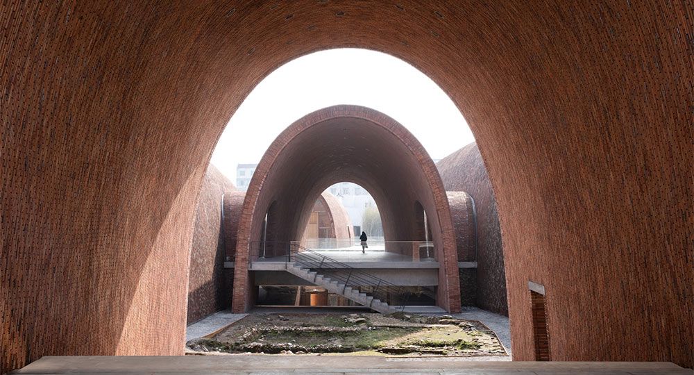 Imperial Kiln Museum: Arquitectura íntima y monumental