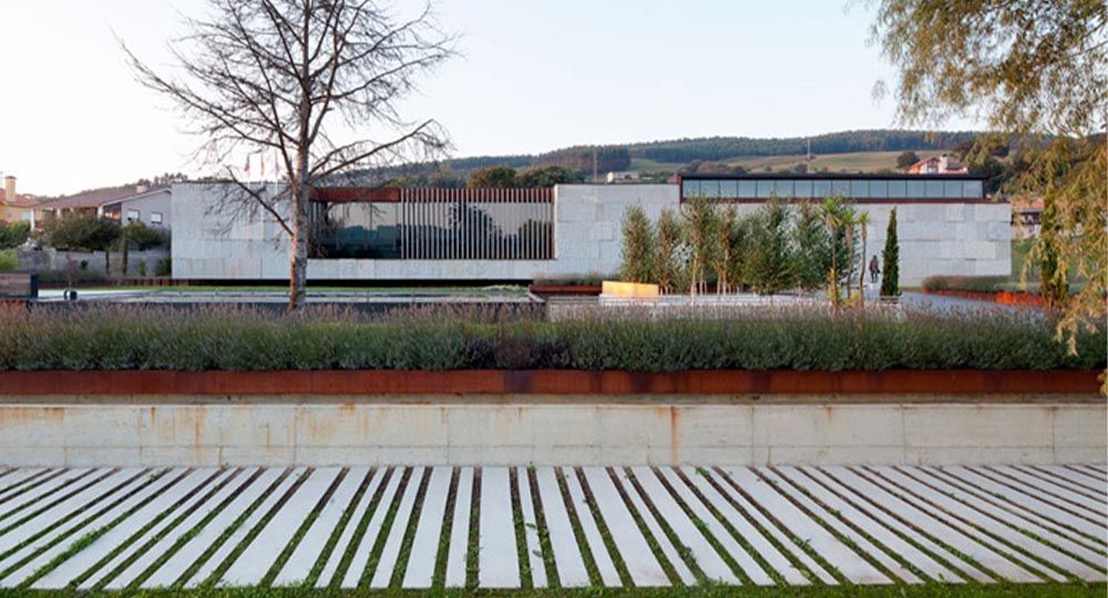 Ayuntamiento de Meruelo: matriz de espacio urbano