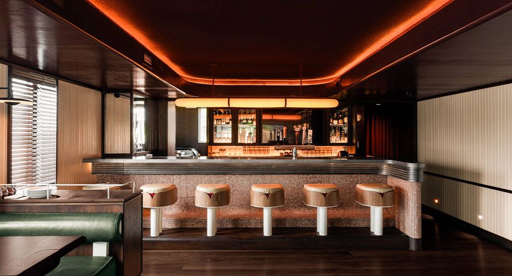 Dos atmósferas, una identidad: nostalgia contemporánea de MRDK