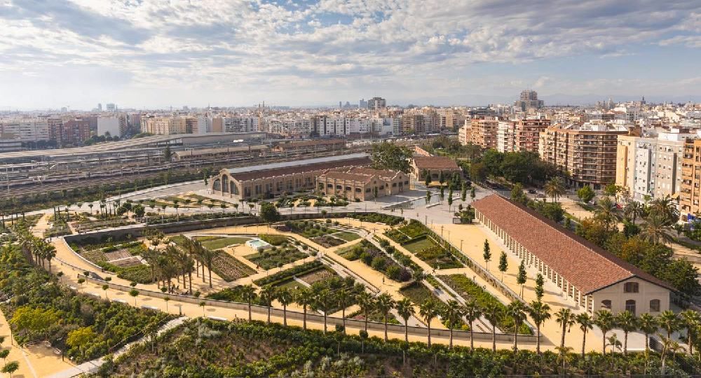 Bajo la Ciudad: Avances en las Obras Ferroviarias del Parque Central de Valencia