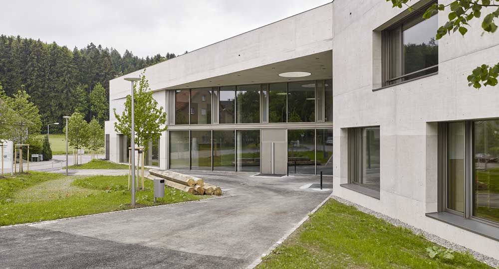 Escuela Zinzikon en Oberwinterthur, por Adrian Streich