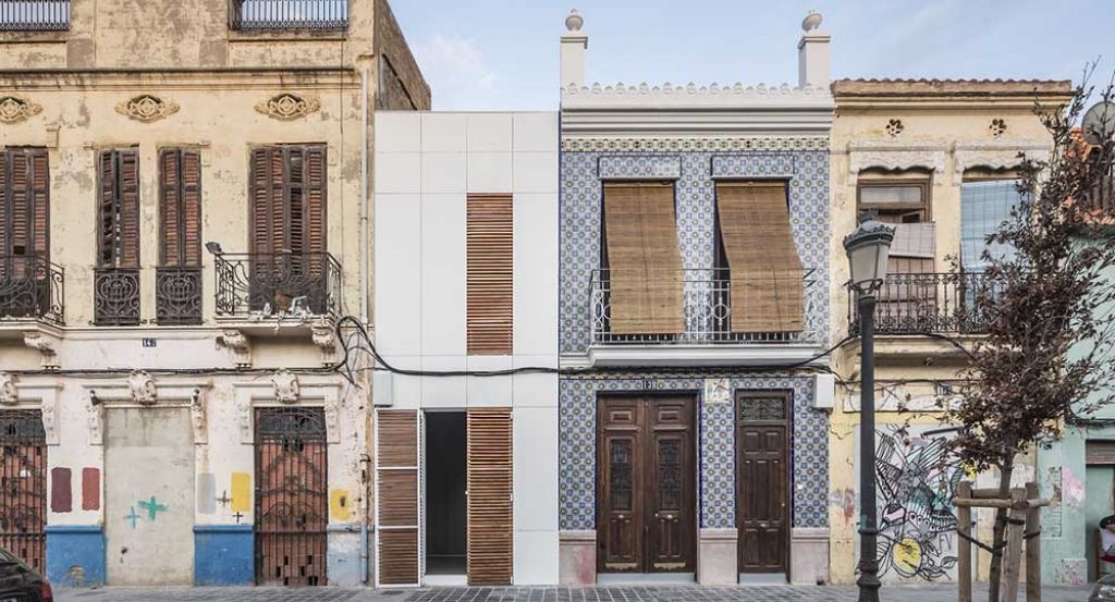 Vivienda tradicional + Arquitectura modular 