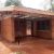 Casa Nkabom, un prototipo de vivienda hecha de barro y plástico desechado