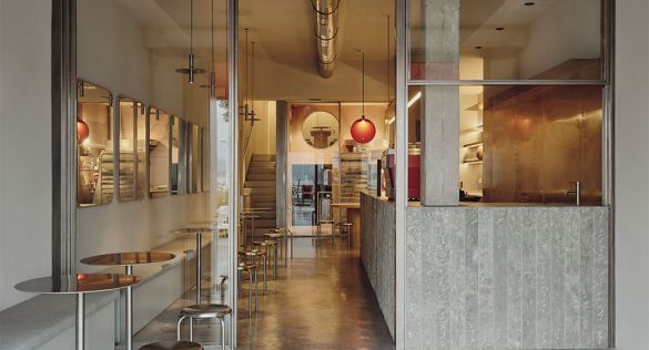 Atypique: geometría, materia y luz