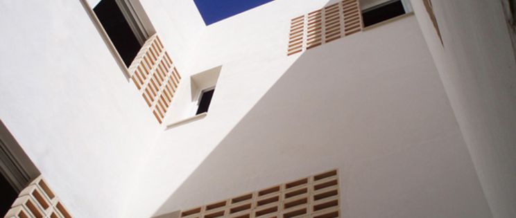 Edificio San Pedro, Santa Pola, Alicante. Briq Arquitectos.
