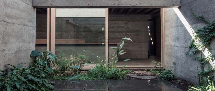Cloister House, una casa patio de hormigón reciclado de MORQ Architecture en Australia. Cloister House, una casa patio de hormigón reciclado de MORQ Architecture en Australia.