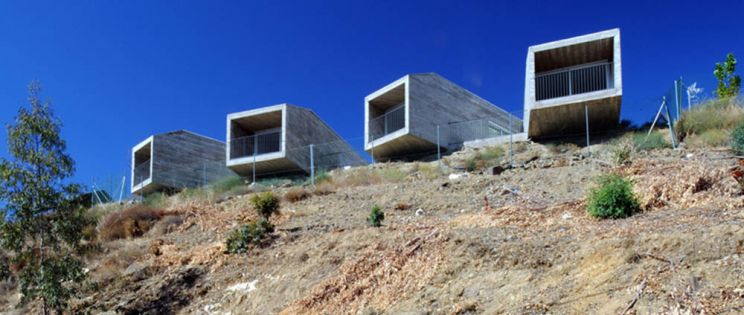 Experiencia irrepetible en un bloque de hormigón, estudio de arquitectura Hago