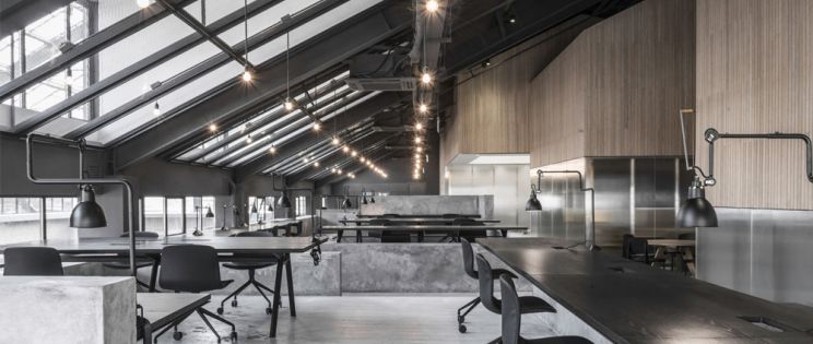 Ático de oficinas para el grupo Flamingo: un proyecto de Neri&Hu