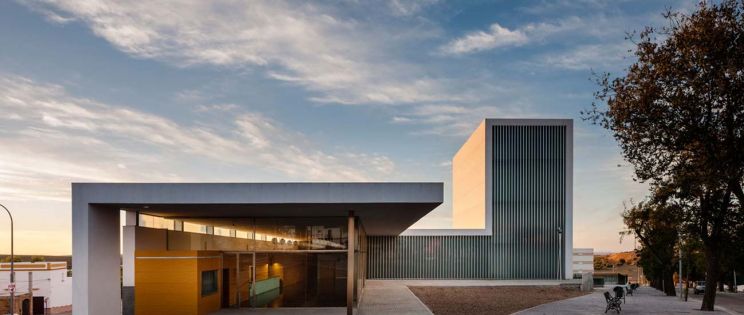 Teatro Municipal Arahal del estudio de arquitectura Javier Terrados