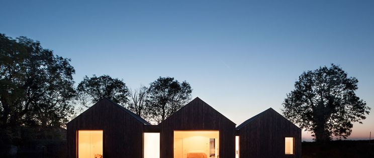 Blackened Timber House en County Meath, Studio Red Architects. Premio de arquitectura irlandesa 2019.