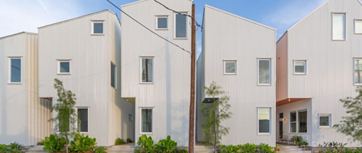 Un nuevo concepto de vivienda unifamiliar en manzana en Nueva Orleans, de OJT architects. 