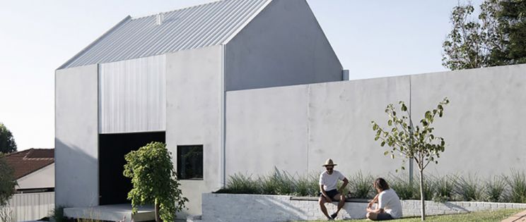 Casa A, un prototipo de vivienda mínima y sostenible de Whispering Smith. 